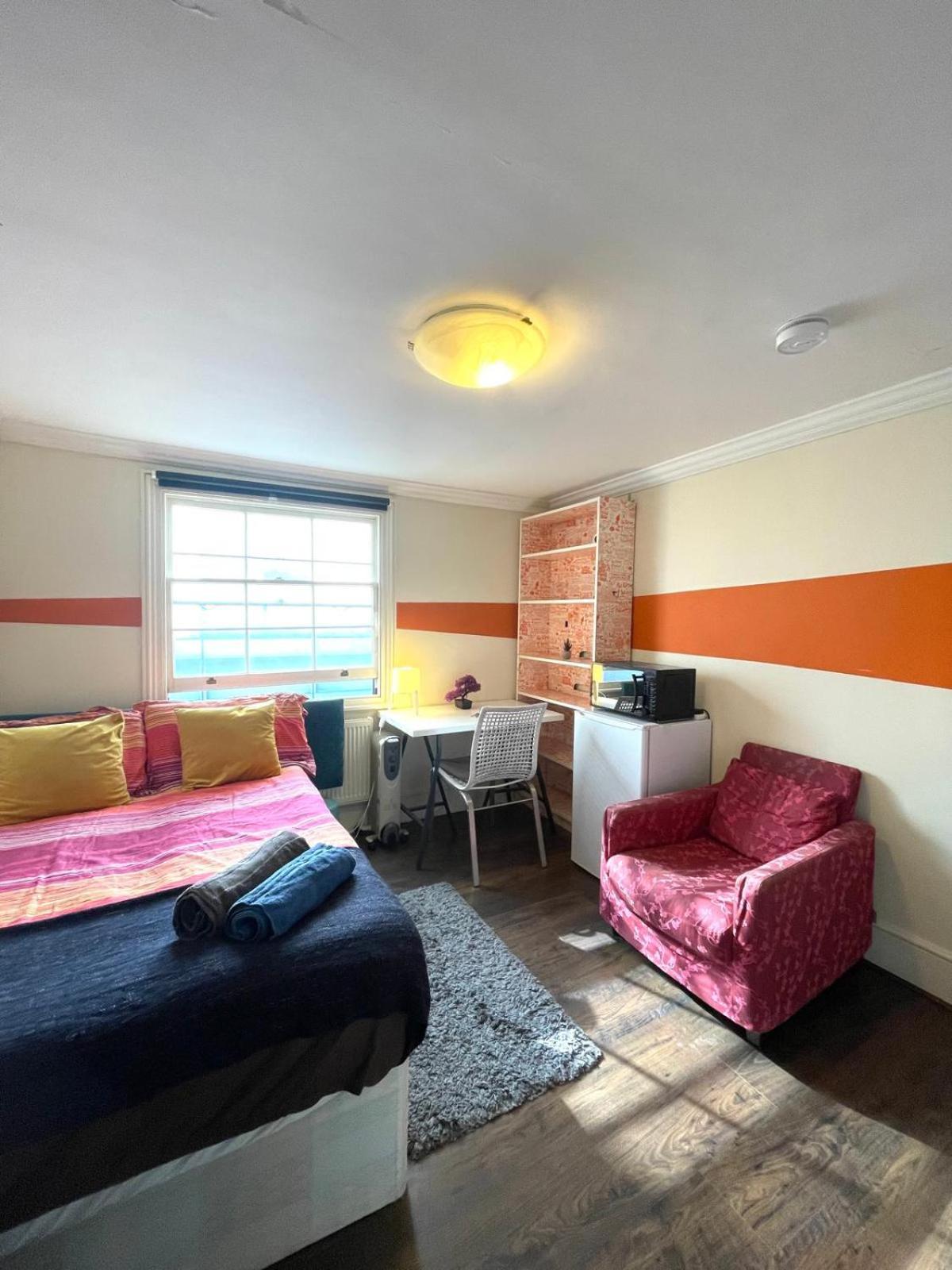 Charring Cross London, Prime Location * Лондон